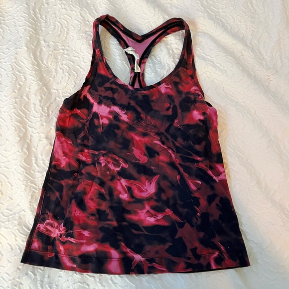 black and pink lululemon tank - Picture 2 of 4